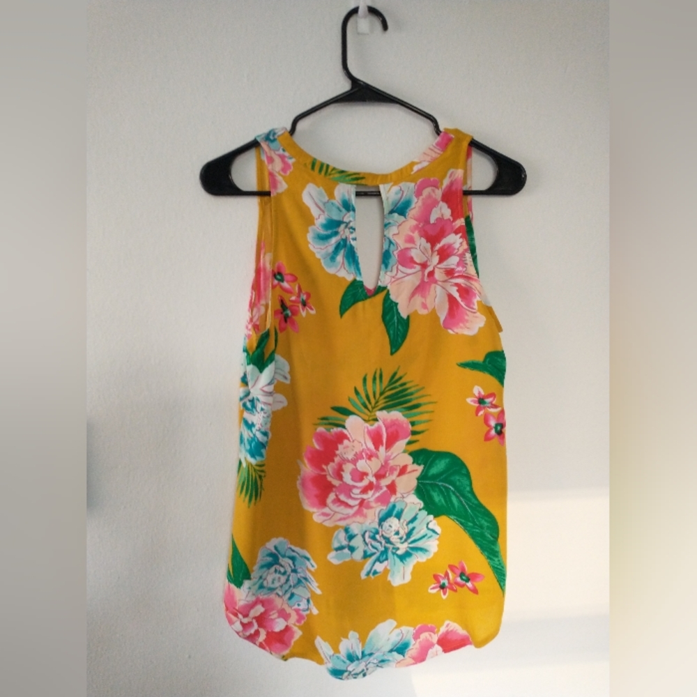 Yellow Floral Print Sleeveless Tunic Tank Top - Picture 8 of 10